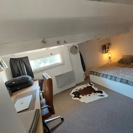 Hébergement de vacances Maison Avec Et Piscine Privée à 3 Min à Pied De La Et Des Commerces