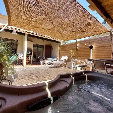 بيت للعطل L'Escale Croisienne, Avec Spa Et Piscine Privee A 3 Min A Pied De La Plage Et Des Commerces لا كروا فالميه