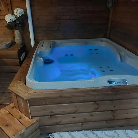 Hébergement de vacances Maison Avec Et Piscine Privée à 3 Min à Pied De La Et Des Commerces *